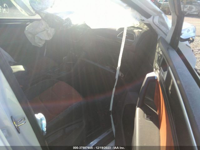 3VV4B7AX6LM029196 Volkswagen Tiguan 2.0t Sel Premium R-line