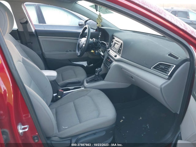 Hyundai ELANTRA SE 2018 KMHD74LF9JU538318 Image 5