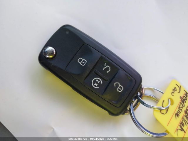 2020 VOLKSWAGEN PASSAT 1VWSA7A38LC024067 Photo 10