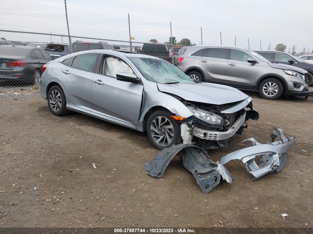 Honda CIVIC EX 2018 2HGFC2F77JH549064 головне зображення
