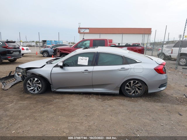 Honda CIVIC EX 2018 2HGFC2F77JH549064 Image 14