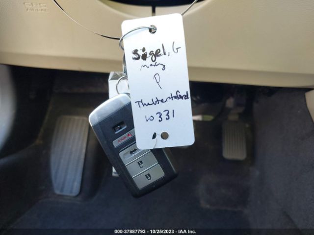 19UUB1F34HA004742 Acura TLX
