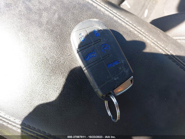 1C3CCCAB0FN612186 Chrysler 200 Limited