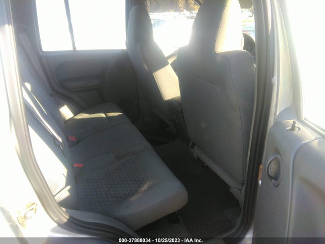 2007 JEEP LIBERTY SPORT VIN: 1J4GL48K57W668171