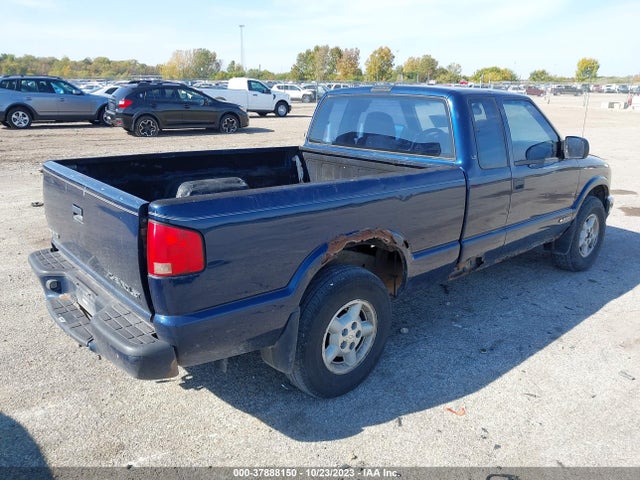 2000 CHEVROLET S-10 LS VIN: 1GCDT19W6Y8236400