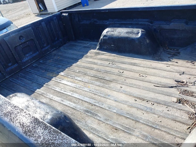 2000 CHEVROLET S-10 LS VIN: 1GCDT19W6Y8236400