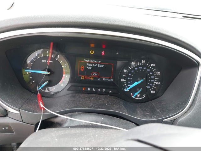 2015 FORD FUSION SE VIN: 3FA6P0H74FR237743
