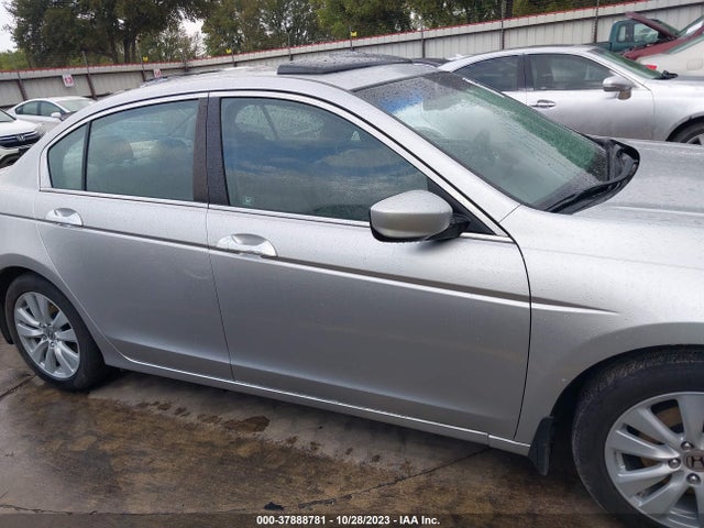 2011 HONDA ACCORD SDN EX-L VIN: 1HGCP3F86BA000672