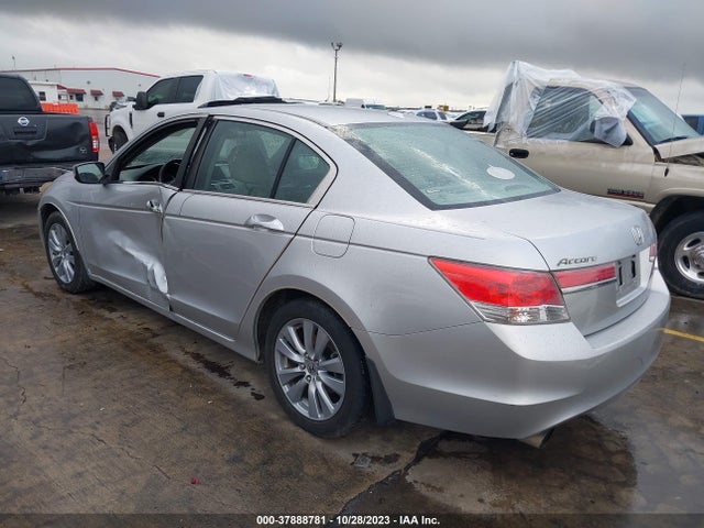 2011 HONDA ACCORD SDN EX-L VIN: 1HGCP3F86BA000672