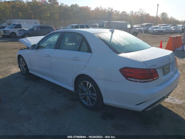 2015 MERCEDES-BENZ E 350 WDDHF5KB4FB159409 Photo 2