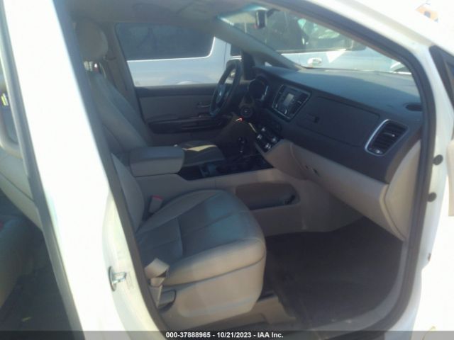 KNDMB5C11G6198852 KIA SEDONA LX