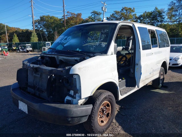 Chevrolet Express Passenger Ls 2016 1GAWGEFG6G1340208 Image 2
