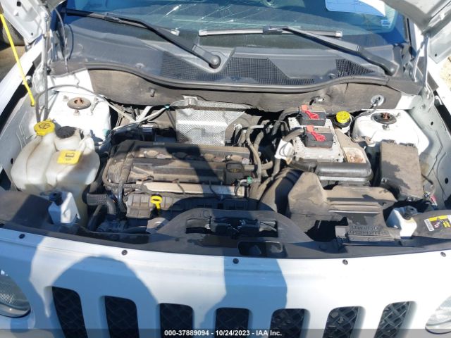 1C4NJPBA0GD790856 Jeep Patriot Sport