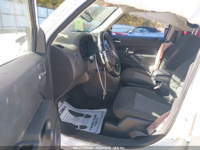 1C4NJPBA0GD790856 Jeep Patriot Sport