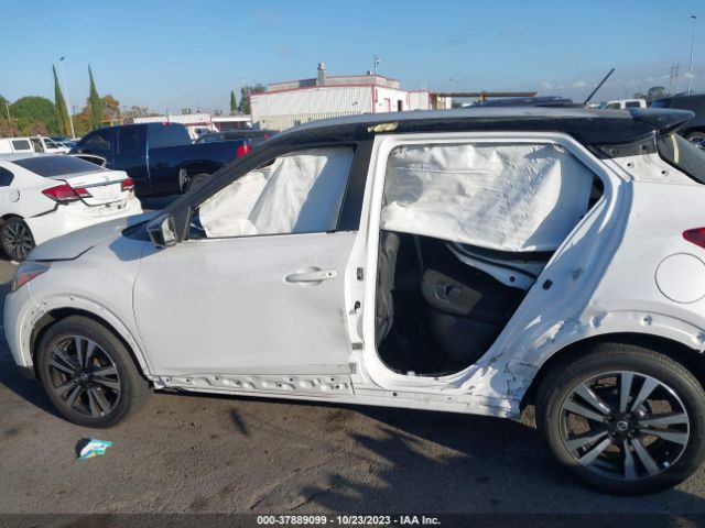 3N1CP5CU0JL512921 Nissan KICKS SR