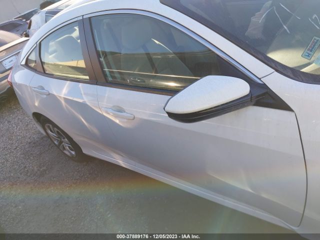 2HGFC2F51JH587114 Honda Civic Sedan Lx