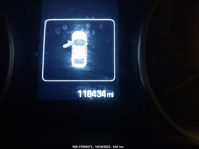 2018 HYUNDAI ELANTRA SEL VIN: 5NPD84LF9JH238676