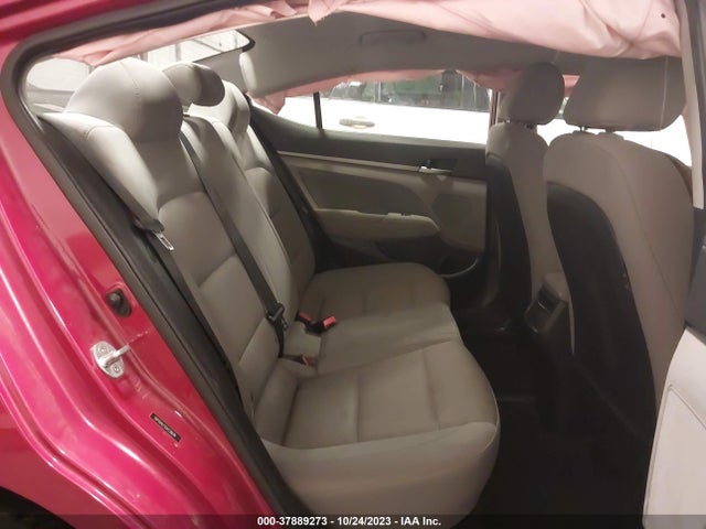 2018 HYUNDAI ELANTRA SEL VIN: 5NPD84LF9JH238676