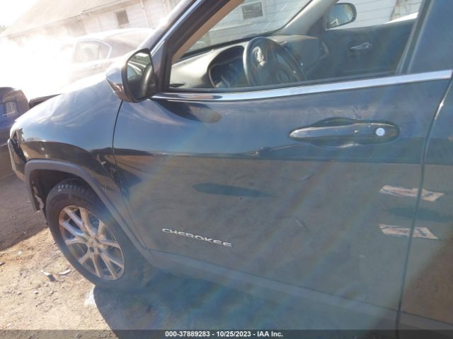 1C4PJMCS0FW594739 Jeep Cherokee Latitude