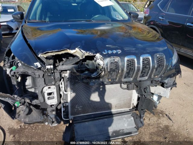 1C4PJMCS0FW594739 Jeep Cherokee Latitude