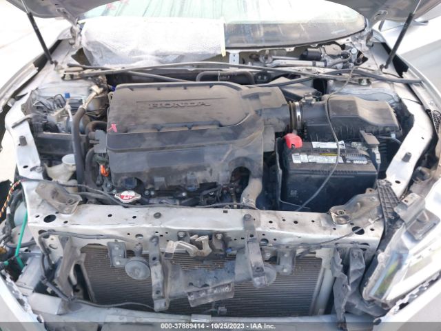 1HGCR3F91HA042226 Honda Accord Sedan Touring