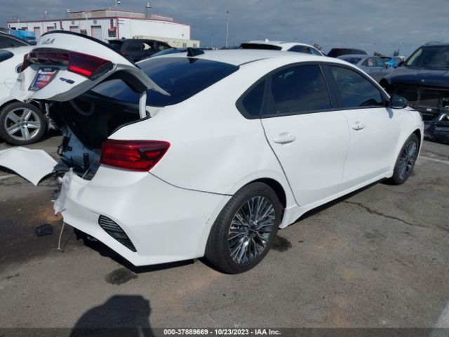 3KPF54AD0PE532161 KIA Forte Gt-line