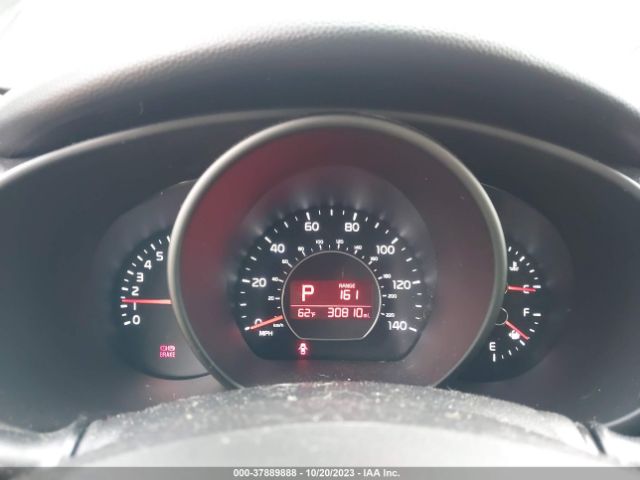 KNDJP3A50K7643647 KIA SOUL +