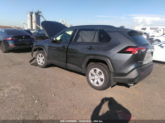 Toyota RAV4 LE 2019 JTMF1RFV2KD011253 Image 3