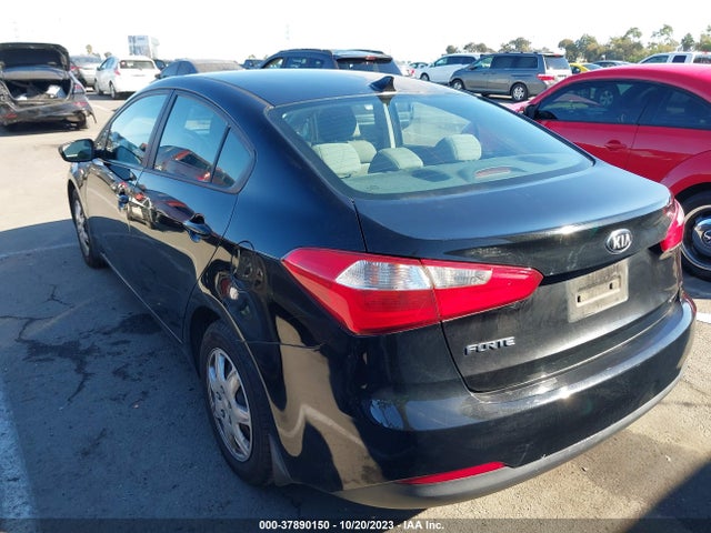 Продажа на аукционе авто 2016 Kia Forte Lx, vin: KNAFK4A66G5545158, номер лота: 37890150