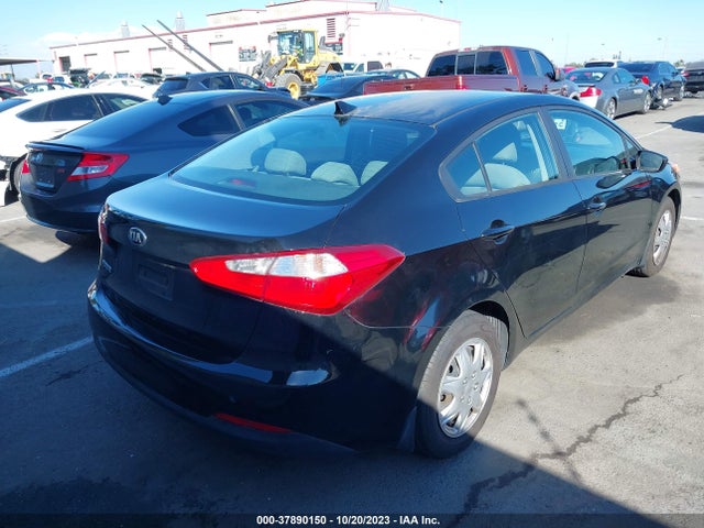 Продажа на аукционе авто 2016 Kia Forte Lx, vin: KNAFK4A66G5545158, номер лота: 37890150