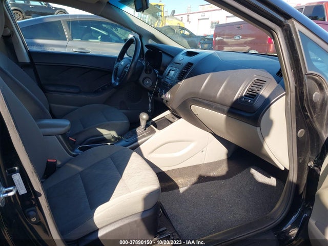 Продажа на аукционе авто 2016 Kia Forte Lx, vin: KNAFK4A66G5545158, номер лота: 37890150