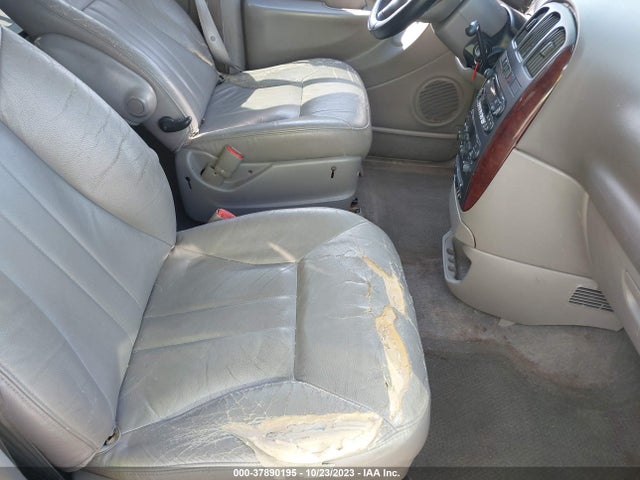 2003 CHRYSLER TOWN & COUNTRY LXI VIN: 2C4GP54L33R126665
