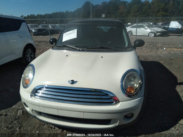 2010 MINI COOPER HARDTOP WMWMF3C53ATZ23384 Photo 5