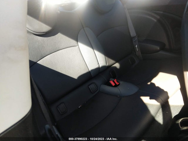2010 MINI COOPER HARDTOP WMWMF3C53ATZ23384 Photo 7