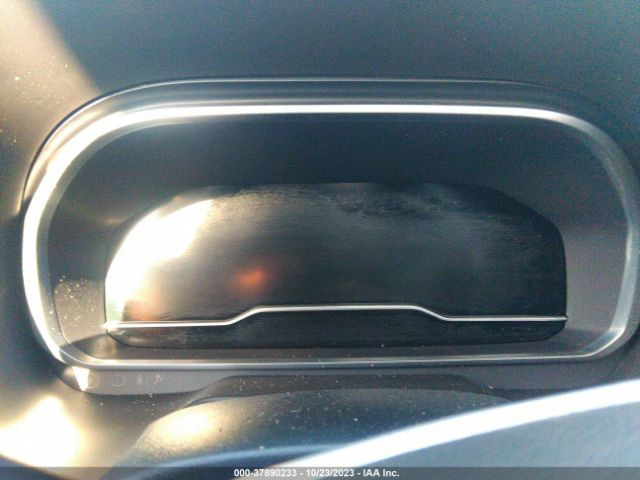 1GKS2GKD1NR312833 GMC Yukon Xl Slt