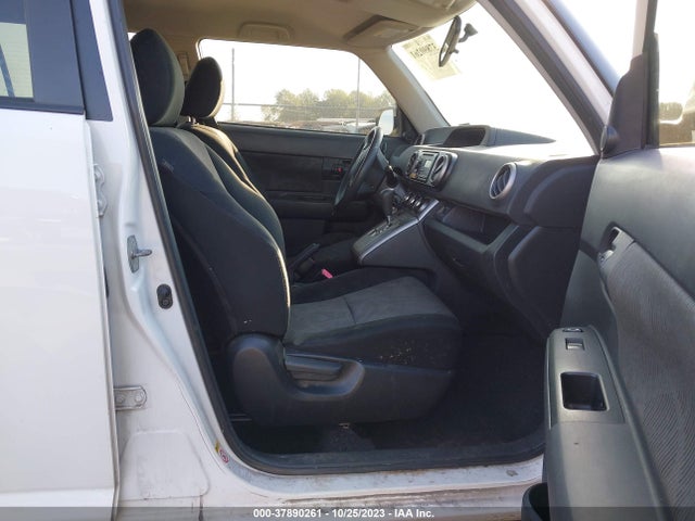 2013 SCION XB VIN: JTLZE4FE9DJ032484
