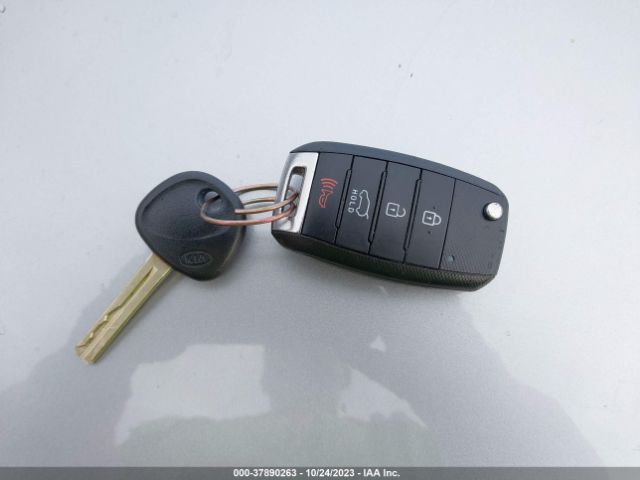 KNDJN2A25G7279593 KIA Soul Base