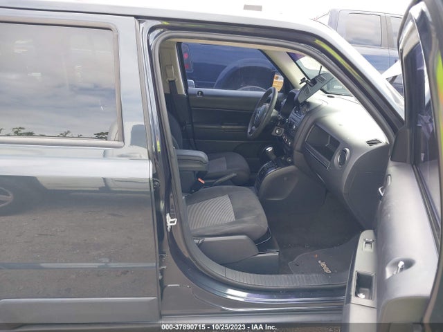 1C4NJPBA4GD524675 Jeep Patriot Sport