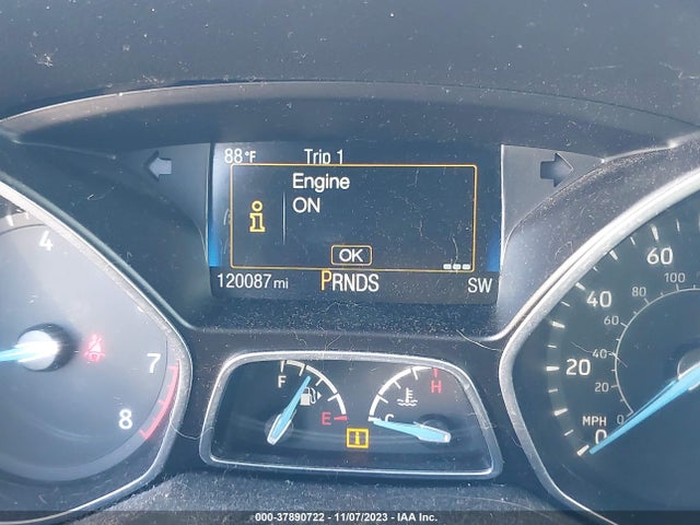 2015 FORD FOCUS SE VIN: 1FADP3F27FL221633