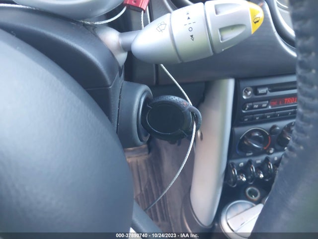 2006 MINI COOPER CONVERTIBLE WMWRH33506TF86134 Photo 10