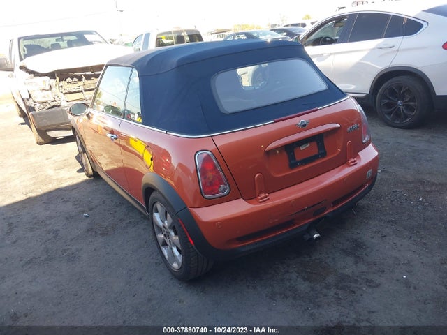 2006 MINI COOPER CONVERTIBLE WMWRH33506TF86134 Photo 2