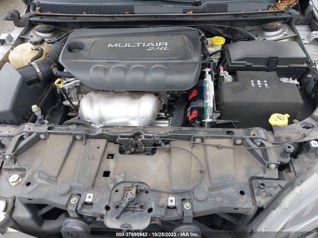 1C3CCCAB7FN657237 Chrysler 200 Limited