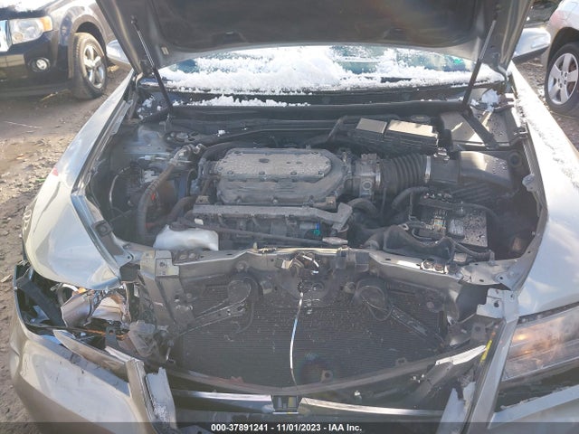 2010 ACURA RL TECH PKG/TECH/CMBS VIN: JH4KB2F69AC000944