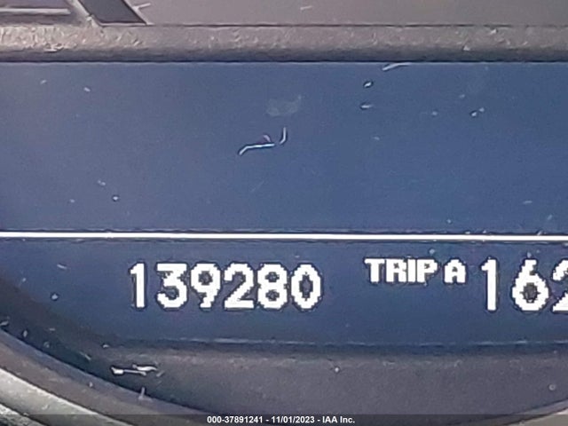 2010 ACURA RL TECH PKG/TECH/CMBS VIN: JH4KB2F69AC000944