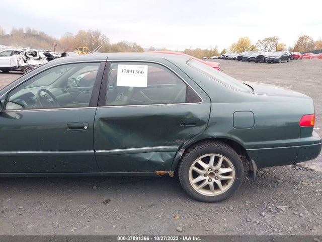 2001 TOYOTA CAMRY LE/XLE VIN: 4T1BF28KX1U972395