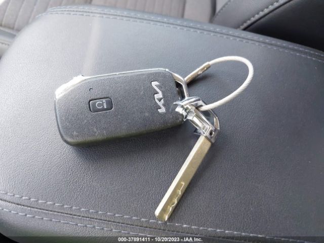 KNDEU2AA6P7384364 KIA SELTOS S
