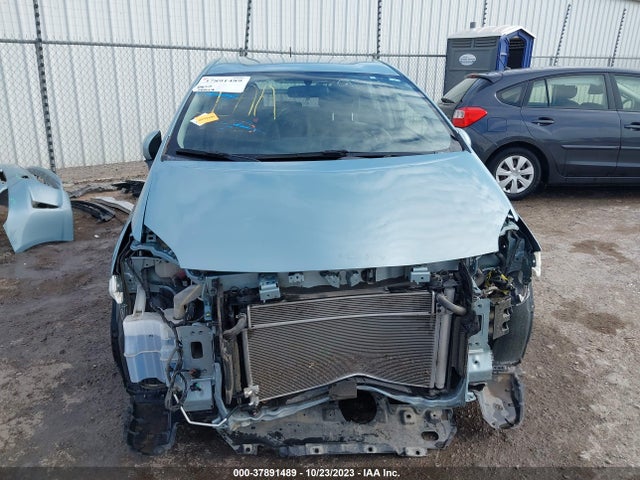 Toyota Prius Two 2015 JTDKN3DU5F1924333 Image 13