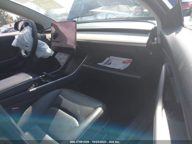 5YJ3E1EB5KF528720 Tesla Model 3 Long Range/performance