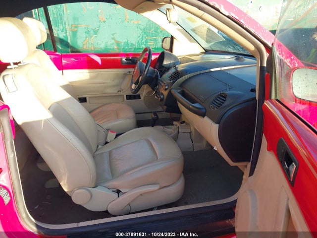 2005 VOLKSWAGEN NEW BEETLE CONVERTIBLE GLS VIN: 3VWCM31Y95M315050