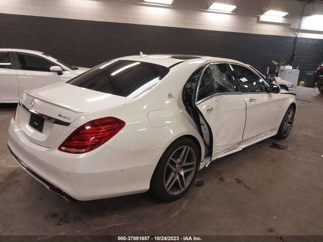 Mercedes-Benz S-class S 550 2015 WDDUG8FB9FA180964 Image 4